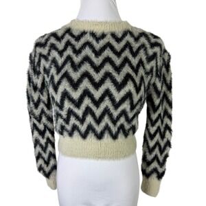 I AM Italy Black Cream Chevron Zigzag Eyelash Knit Cropped Sweater Women's S